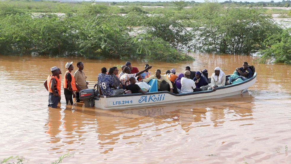 Kenia wird seit Mitte März von heftigen Regenfällen heimgesucht. Foto: Andre Kasuku/AP/dpa