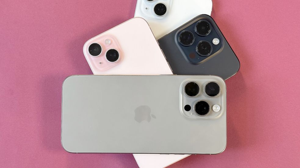 iPhones sind bekannt für ihre hohen Preise. Doch wer ein gebrauchtes und aufbereitetes Modell kauft, kommt günstiger weg. Foto: dpa/Christoph Dernbach