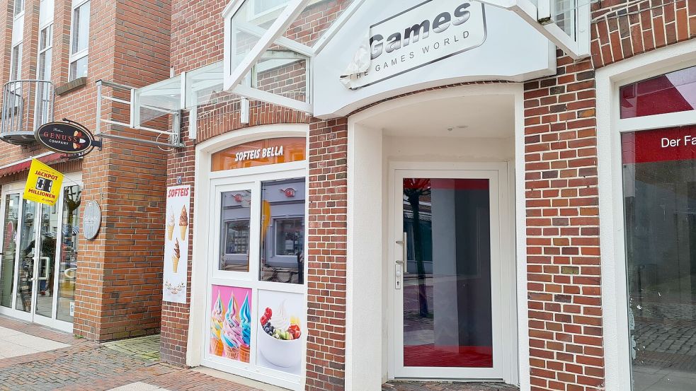 Das Logo vom ehemaligen Games-Shop hängt noch an der Tür. Hier soll demnächst ein Softeis-Laden eröffnen.