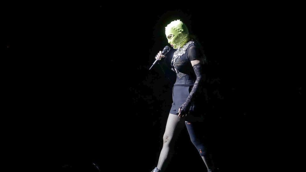 Die US-Sängerin Madonna wird ihre Tournee mit einem kostenlosen Konzert am Strand der Copacabana in Rio de Janeiro abschließen. Foto: Bruna Prado/AP/dpa