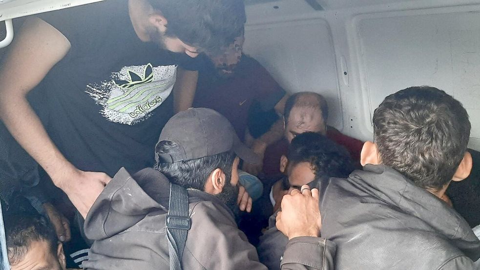 27 Asylsuchende hat das Schleuser-Paar nach Deutschland gefahren – in einem Kleintransporter. Foto: Bundespolizeiinspektion Berggießhübel