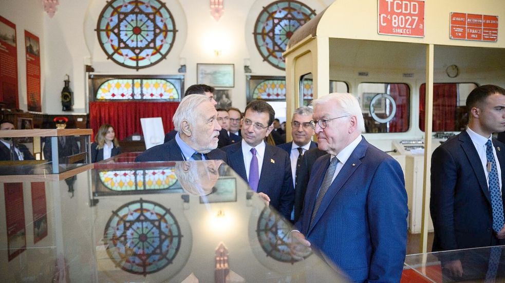 Steinmeier, Imamoglu, Ortayli Foto: Bernd von Jutrczenka/dpa