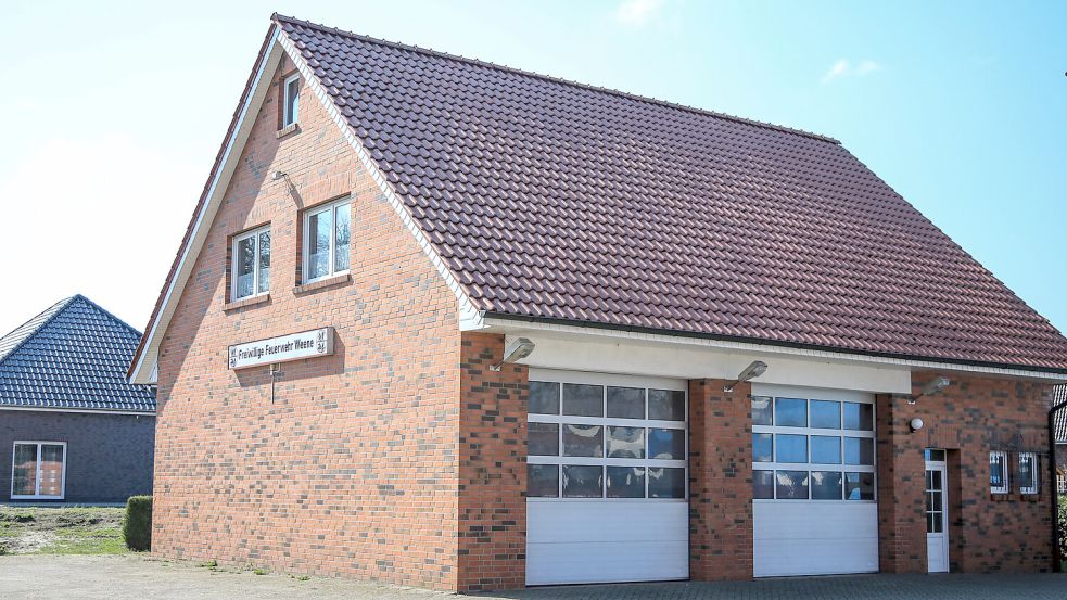Das alte Feuerwehrhaus Weene in Ostersander entspricht nicht mehr den aktuellen Anforderungen. Foto: Romuald Banik