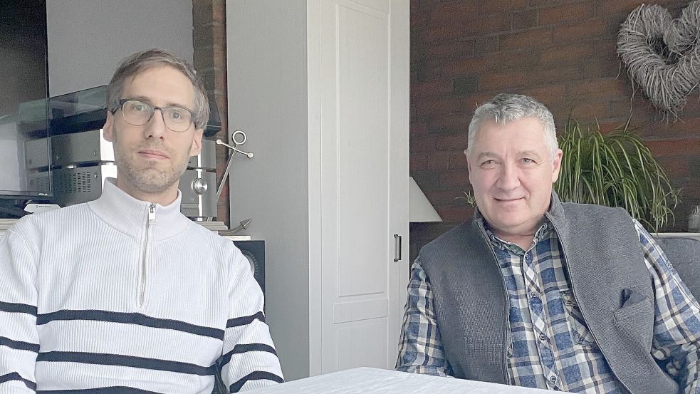 Sascha Wilts (links) und Berthold Lübben stellten im Frühjahr ihre Pläne für den neuen großen SPD-Ortsverein Südbrookmerland vor. Foto: privat