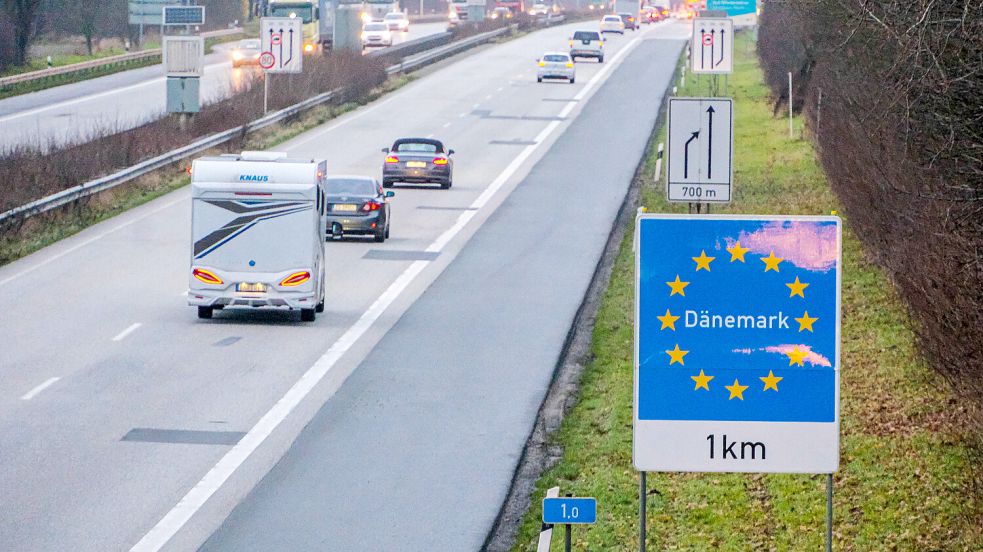 Wer mit dem Auto nach Dänemark reist, sollte einiges dabei beachten. Foto: Sebastian Iwersen