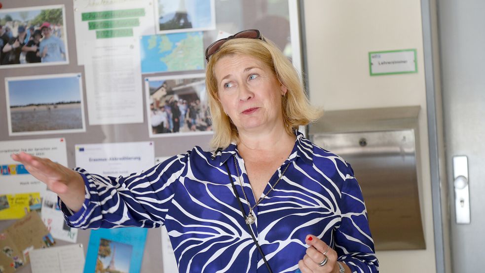 Schulleiterin Kathrin Peters freut sich auf den Neubau für die Realschule. Foto: Romuald Banik