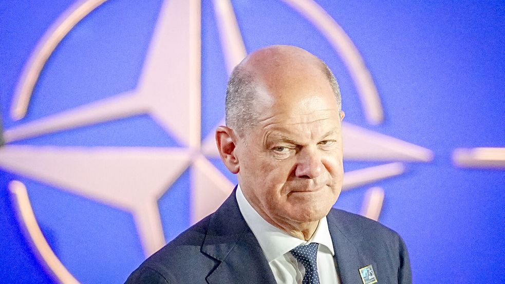 Bundeskanzler Olaf Scholz (SPD) nimmt an den Feierlichkeiten zum 75. Jubiläum der Nato teil. Auch Deutschland erreicht in diesem Jahr das Zwei-Prozent-Ziel. Foto: picture alliance/dpa/Kay Nietfeld