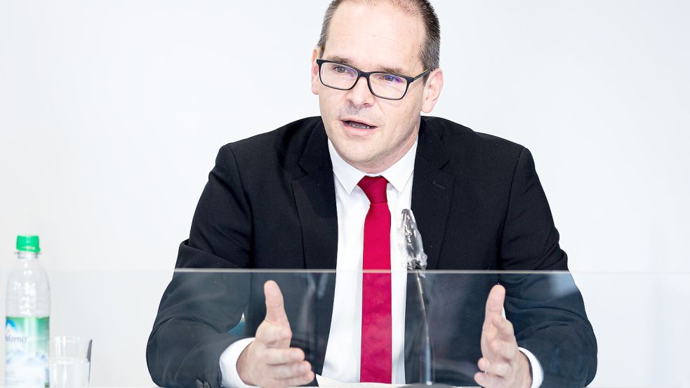 Tonne fordert für Küstenschutz kontinuierliche Unterstützung Foto: dpa/Moritz Frankenberg