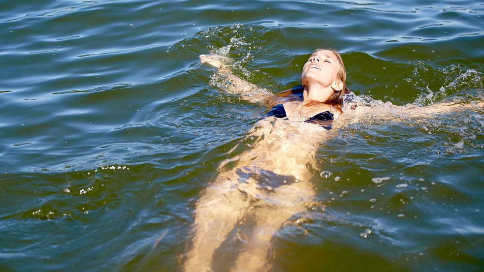 Schwimmen ist eine beliebte Ausdauersportart. Die Effekte sind auf mehreren Ebenen vorteilhaft. Foto: IMAGO/Pond5 Images