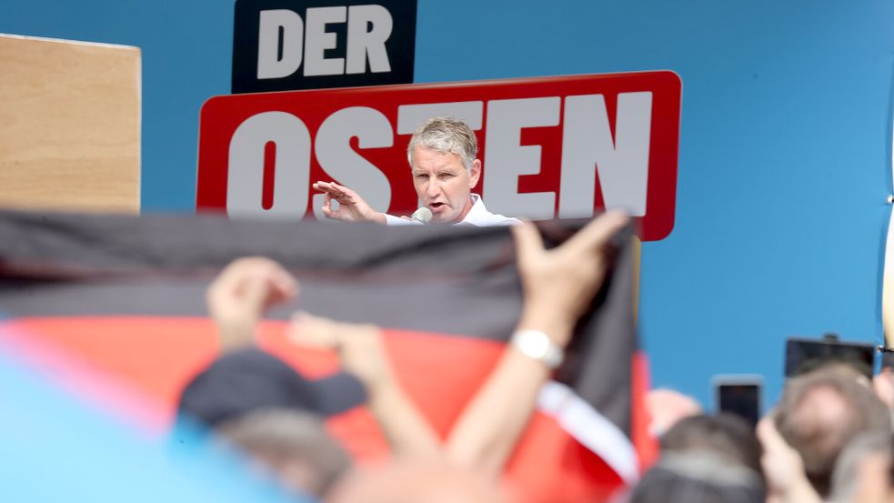Wird er das Land künftig mitregieren? Björn Höcke, AfD-Spitzenkandidat in Thüringen. Verfassungsschützer sind alarmiert. Foto: dpa/Bodo Schackow