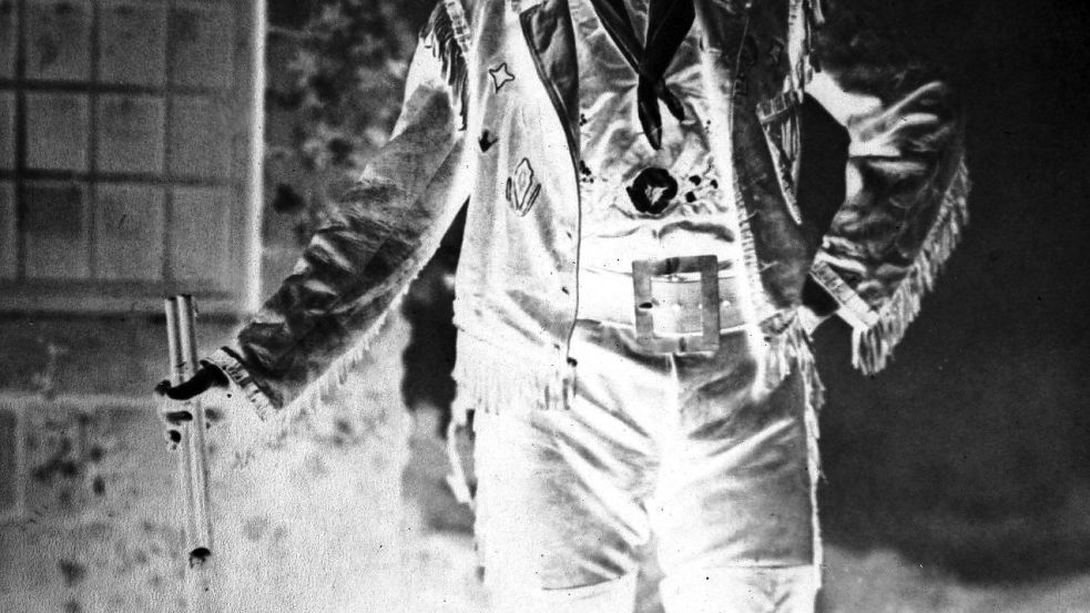 Das undatierte Archivbild zeigt William Frederick Cody, bekannt als „Buffalo Bill“. Mit seiner 1883 gegründeten Reiterschau „Wilder Westen“ machte er die westamerikanische Lebensart in den USA und in Mitteleuropa bekannt.. Foto: dpa