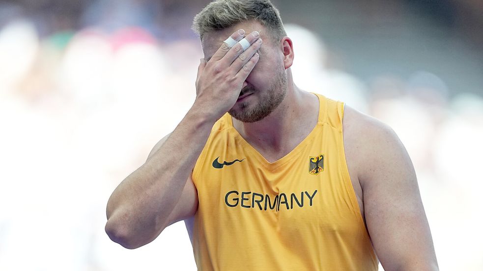 Nach seinem Ausscheiden bitter enttäuscht: Diskuswerfer Henrik Janssen. Foto: DPA