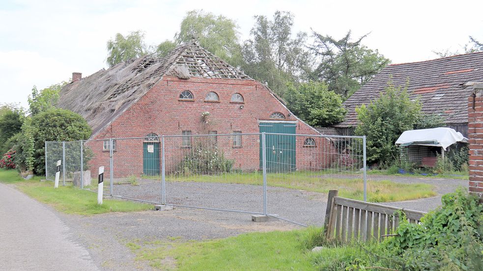 Für die neue Kita muss ein alter Hof abgerissen werden. Foto: Heino Hermanns