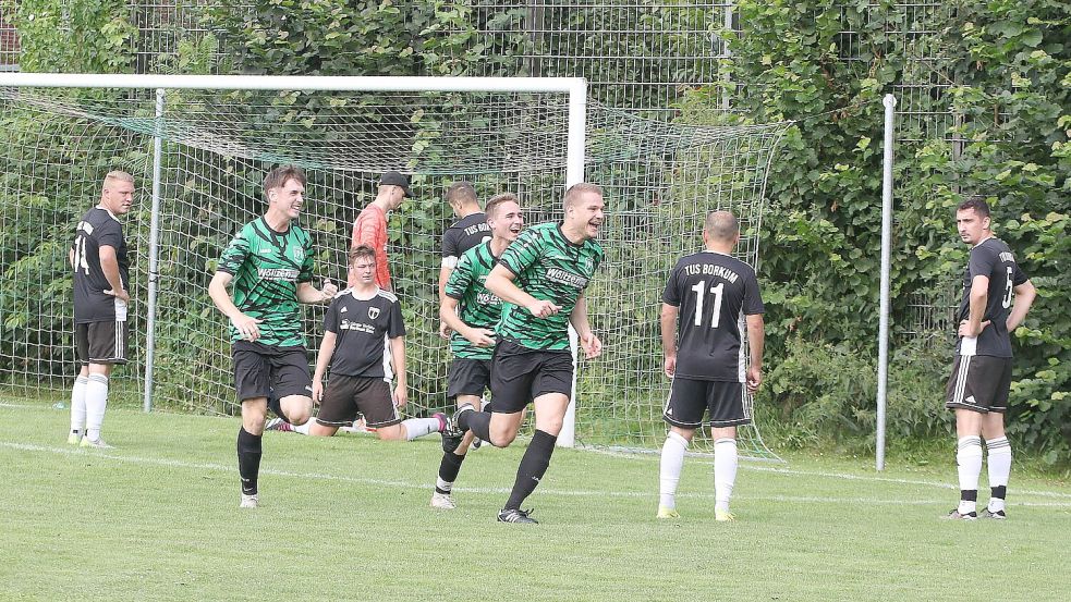 Die Wiesenser hatten an den ersten drei Spieltagen schon reichlich Grund zum Jubeln.Foto: Wilfried Gronewold