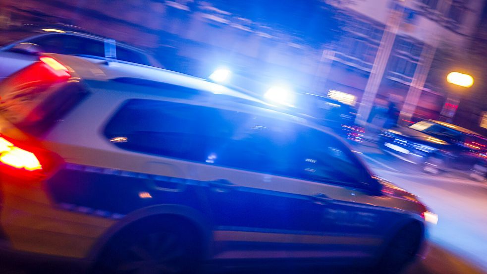 Die Polizei hat auf einem Schlagerfestival in Bremen gleich mehrere Einsätze zu verzeichnen. Foto: Michael Gründel