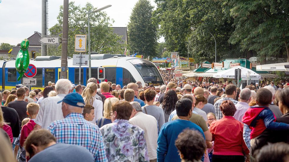 Sonderhalt Vechta Stoppelmarkt: Vom 15. bis zum 20. August hält die Nordwestbahn direkt vor dem Marktgelände. Foto: Stadt Vechta