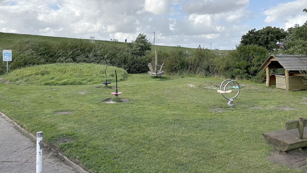 Der Spielplatz an der Deichstraße soll um eine Fläche und ein großes Angebot erweitert werden. Foto: Rebecca Kresse
