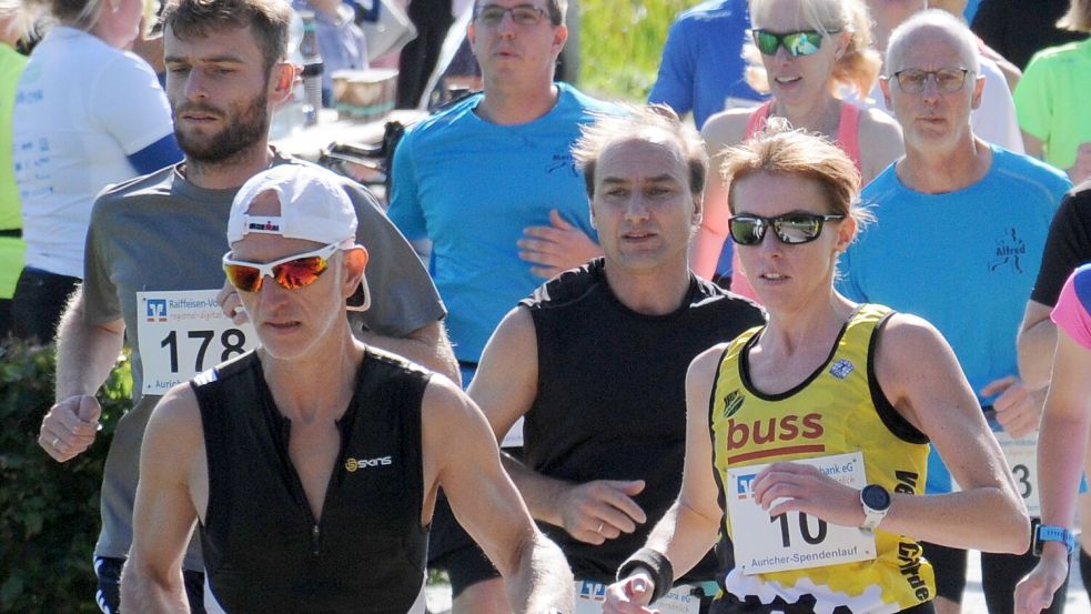 Doppelsiegerin: Verena Cordes vom Veranstalterteam TuS Weene gewann beim EEZ-Spendenlauf 2023 die Kategorien über fünf und zehn Kilometer. Foto: Udo Hippen