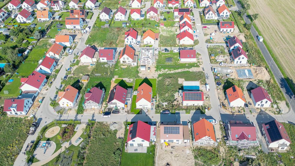 Die Immobilienpreise steigen wieder. Foto: dpa/ Jan Woitas