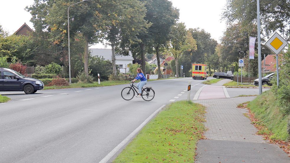 Die Wallinghausener Straße ist in Höhe des Hoheberger Weges eine oft schnell befahrene Vorfahrtsstraße. Foto: Heino Hermanns