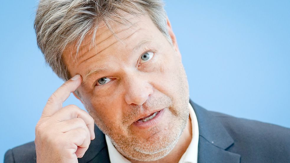 Muss sich etwas einfallen lassen, um das Land aus der Wachstumsflaute zu führen: Bundeswirtschaftsminister Robert Habeck. Doch viele Unternehmer vertrauen ihm nicht mehr. Foto: dpa/Kay Nietfeld
