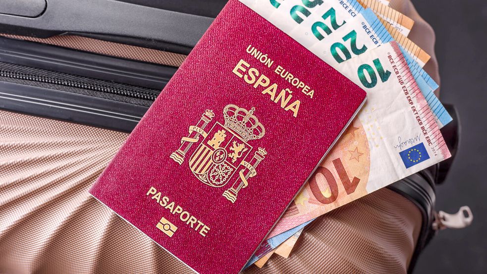 Mit den Plänen der spanischen Regierung sollen sowohl mehr Daten von ausländischen als auch von inländischen Touristen erhoben werden. Foto: IMAGO/Zoonar