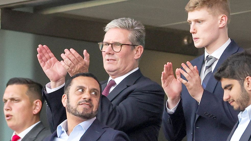 Premierminister Keir Stramer nahm in den vergangenen Jahren Geschenke im Wert von mehreren zehntausend Pfund an. Das sorgt jetzt für Diskussionen. Foto: IMAGO/Nigel Keene