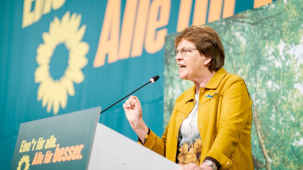 Meta Janssen-Kucz spricht beim Landesparteitag von Bündnis 90/Die Grünen im März 2022 in Hameln. Foto: Spata/dpa
