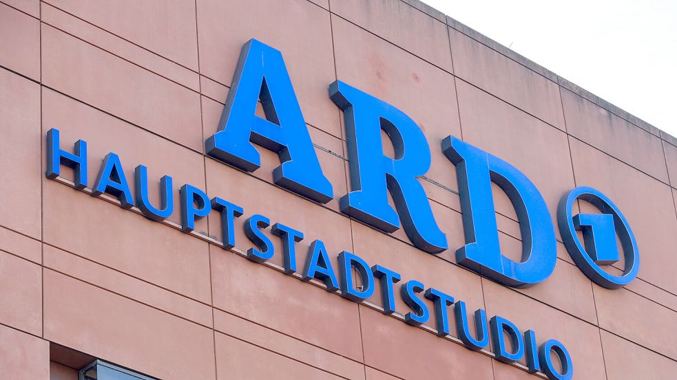 Die öffentlich-rechtlichen Sender von ARD und ZDF müssen den Gürtel enger schnallen. Einer Erhöhung des Rundfunkbeitrags haben die Ministerpräsidenten der 16 deutschen Bundesländer einen Riegel vorgeschoben. Foto: imago-images/Rüdiger Wölk