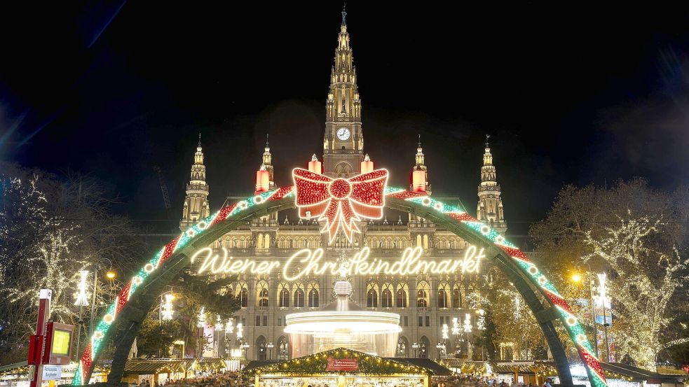 Schon im 13. Jahrhundert soll es in Wien bereits einen Weihnachtsmarkt gegeben haben. Foto: IMAGO/Andreas Stroh