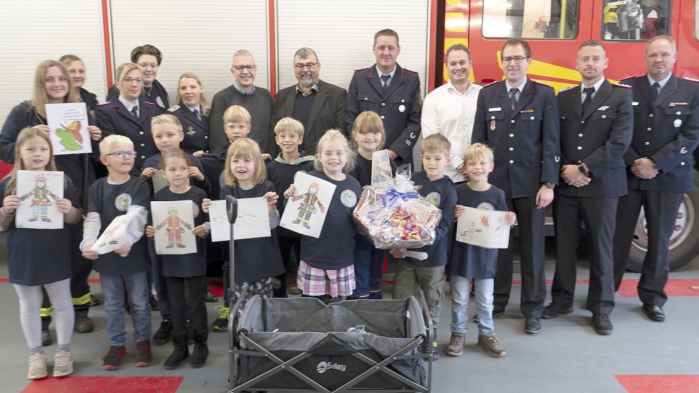 Die Verantwortlichen setzen große Hoffnungen in den jüngsten Feuerwehrnachwuchs. Foto: Folkert Bents