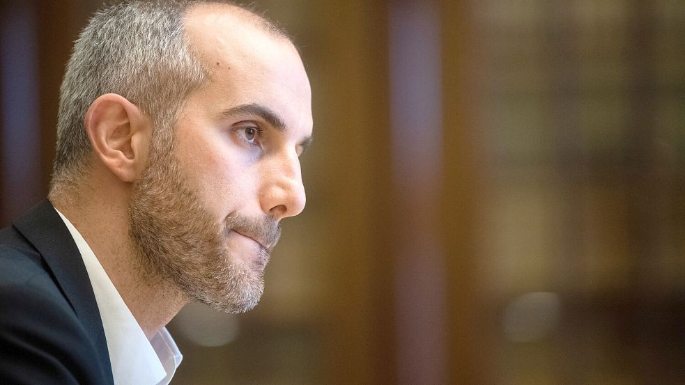 War zu Gast in unserer Redaktion: Belit Onay, Grüne. Foto: dpa/Julian Stratenschulte