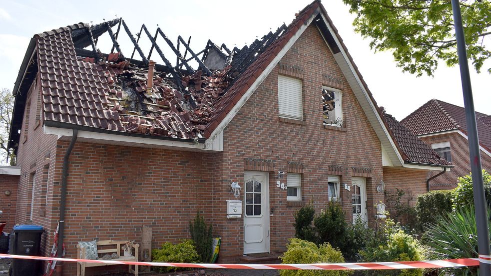 Das Doppelhaus wurde durch das Feuer zerstört. Archivfoto: Zein