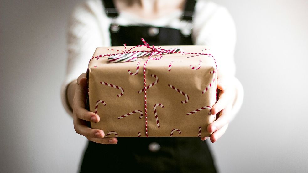 Was da wohl drin ist? Foto: Unsplash/Kira auf der Heide