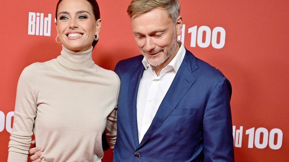 Vaterglück für Christian Lindner (r.): Ehefrau Franca Lehfeldt erwartet ein Baby. Foto: AFP/JOHN MACDOUGALL