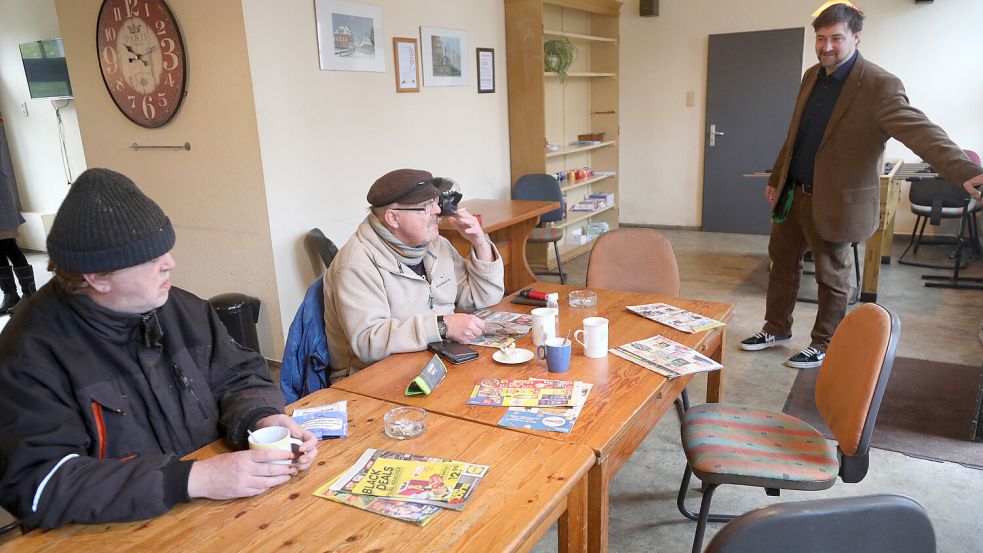 Ein Ort zum Aufwärmen und Durchatmen: Malte Mand leitet seit den Tagesaufenthalt für Wohnungslose in Aurich. Foto: Romuald Banik