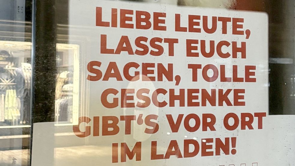Ob die Plakataktion Online-Shopper erreicht, wird sich zeigen. Foto: Karin Böhmer