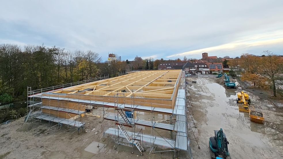 Der Rohbau des neuen Aldi-Marktes in Marienhafe steht. Foto: privat