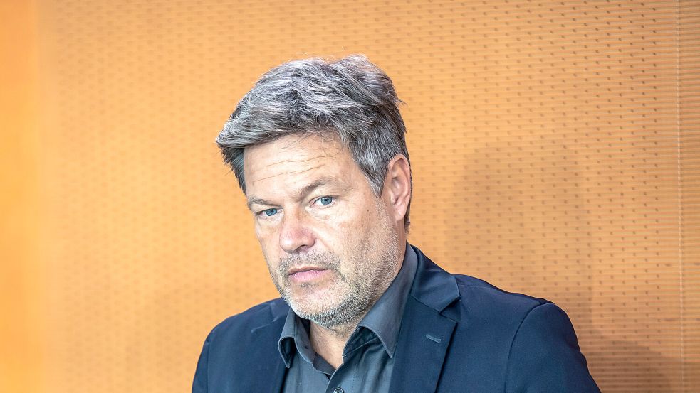 Nach dem Drama auf der Fähre: Robert Habeck wollte aus der Politik aussteigen. Foto: dpa/Michael Kappeler
