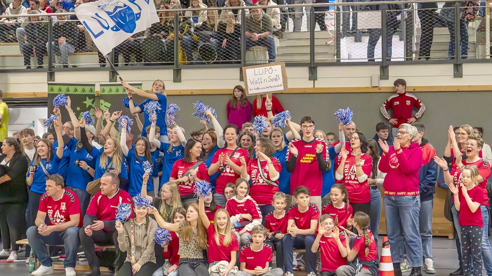 Die Stimmung in der Marienhafer Kurt-Knippelmeyer-Halle war wieder prächtig.