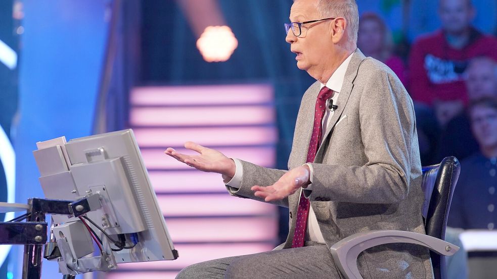 Moderator Günther Jauch wusste mit der „Wer wird Millionär?“-Frage zunächst auch nichts anzufangen. Foto: RTL/Stefan Gregorowius