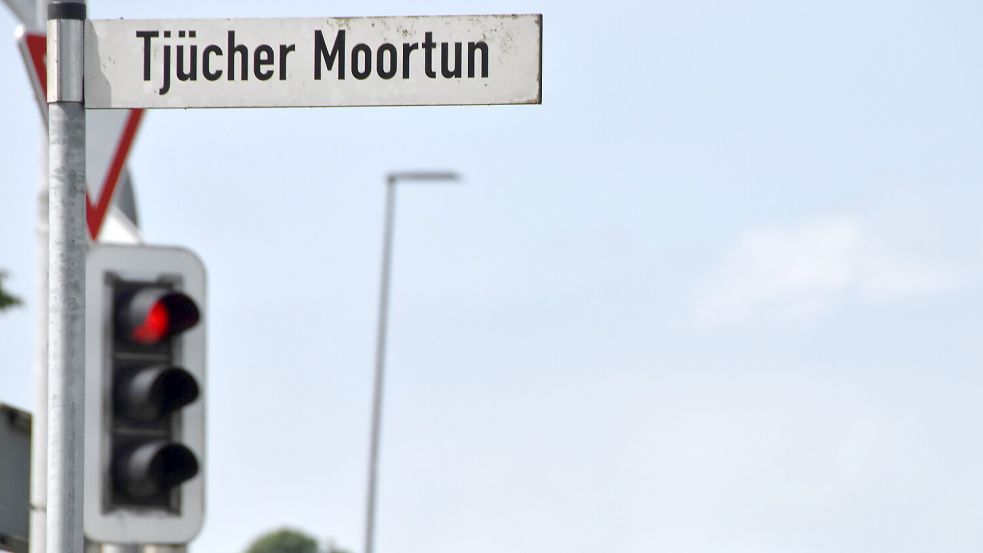 Noch liegt eine Genehmigung für den Bau der zentralen Sportstätte am Tjücher Moortun in Marienhafe nicht vor. Foto: Thomas Dirks