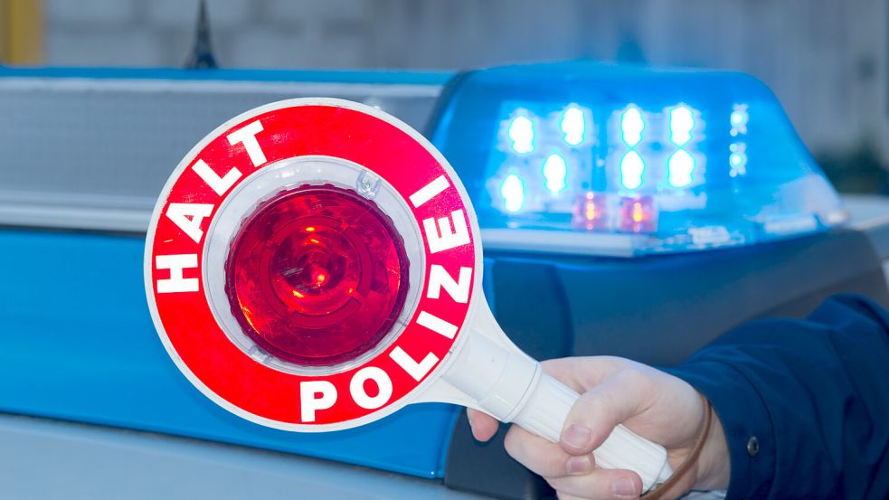 Bei einer Polizeikontrolle zogen die Beamten in Westoverledingen ein Wohnmobil mit Diebesgut aus dem Verkehr. Symbolfoto: Racle Fotodesign/stock.adobe.com