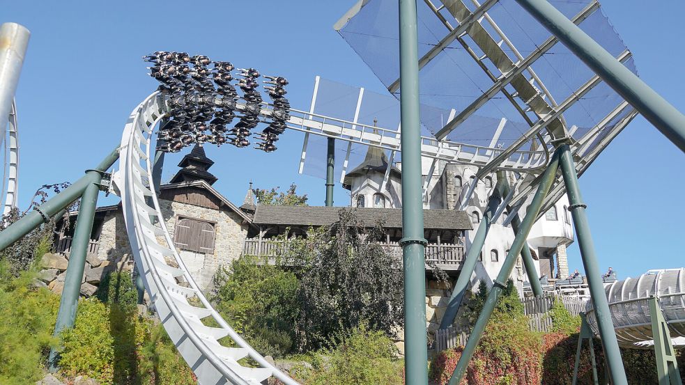 Der Heide Park in Soltau ist der größte Freizeitpark in Norddeutschland. Foto: imago/Daniel Pfleiderer