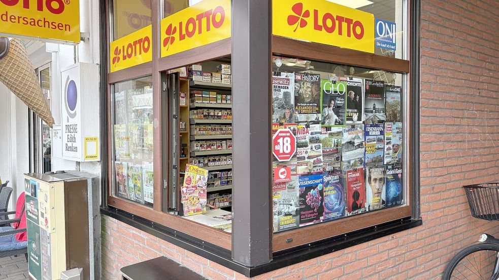Der Kiosk am Marktplatz wurde mutmaßlich zum Ziel eines versuchten Einbruchs. Foto: Lasse Paulsen