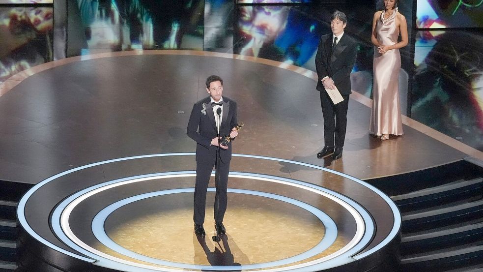 Adrien Brody bedankte sich ausführlich auf der Oscar-Bühne. Foto: Chris Pizzello/Invision/AP/dpa
