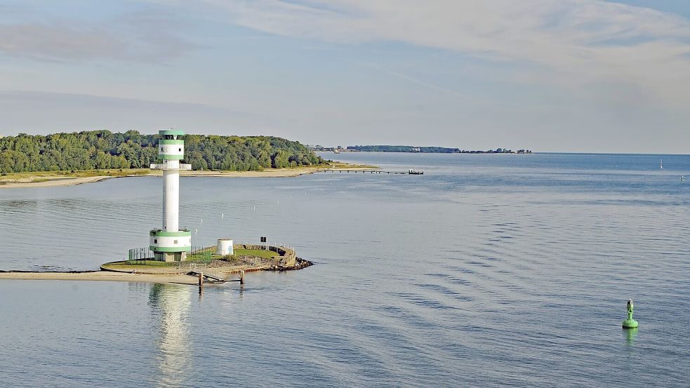 Der Leuchtturm von Kiel-Holtenau. Foto: IMAGO/imagebroker/Reinhard Pantke