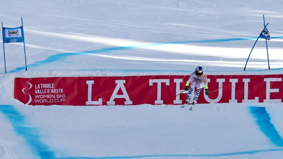 In La Thuile fand am Donnerstag das erste von zwei Super-G-Rennen in dieser Woche statt. Foto: Marco Trovati/AP/dpa