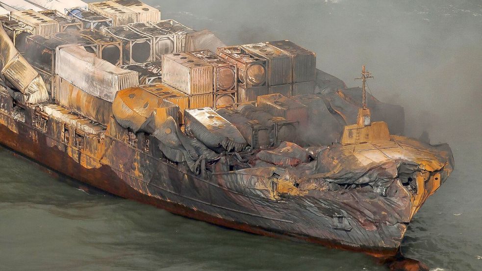 Das Frachtschiff „Solong“ wurde schwer beschädigt. (Archivbild) Foto: Dan Kitwood/pool getty/AP/dpa