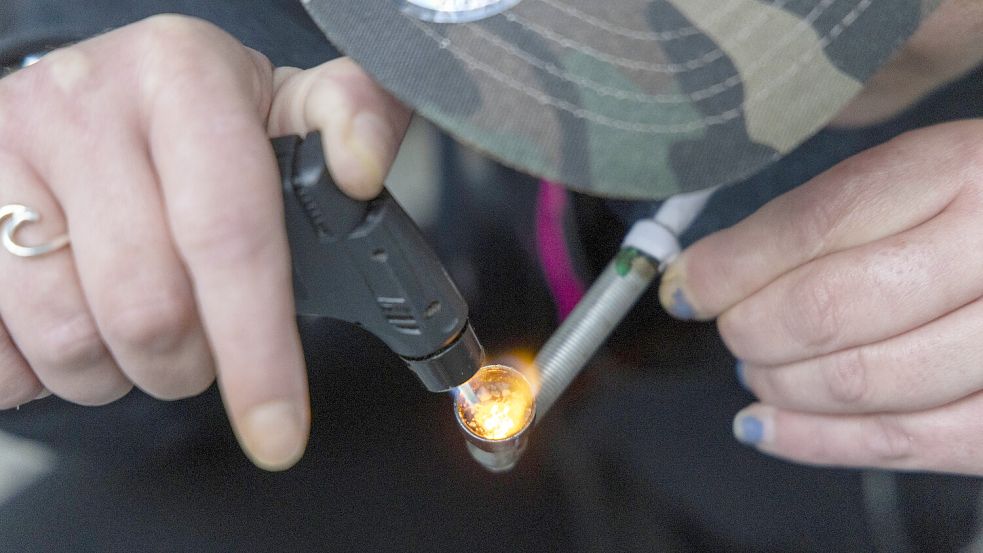 Günstig und gefährlich: Crack-Konsum auf deutschen Straßen. Foto: IMAGO/Markus Matzel